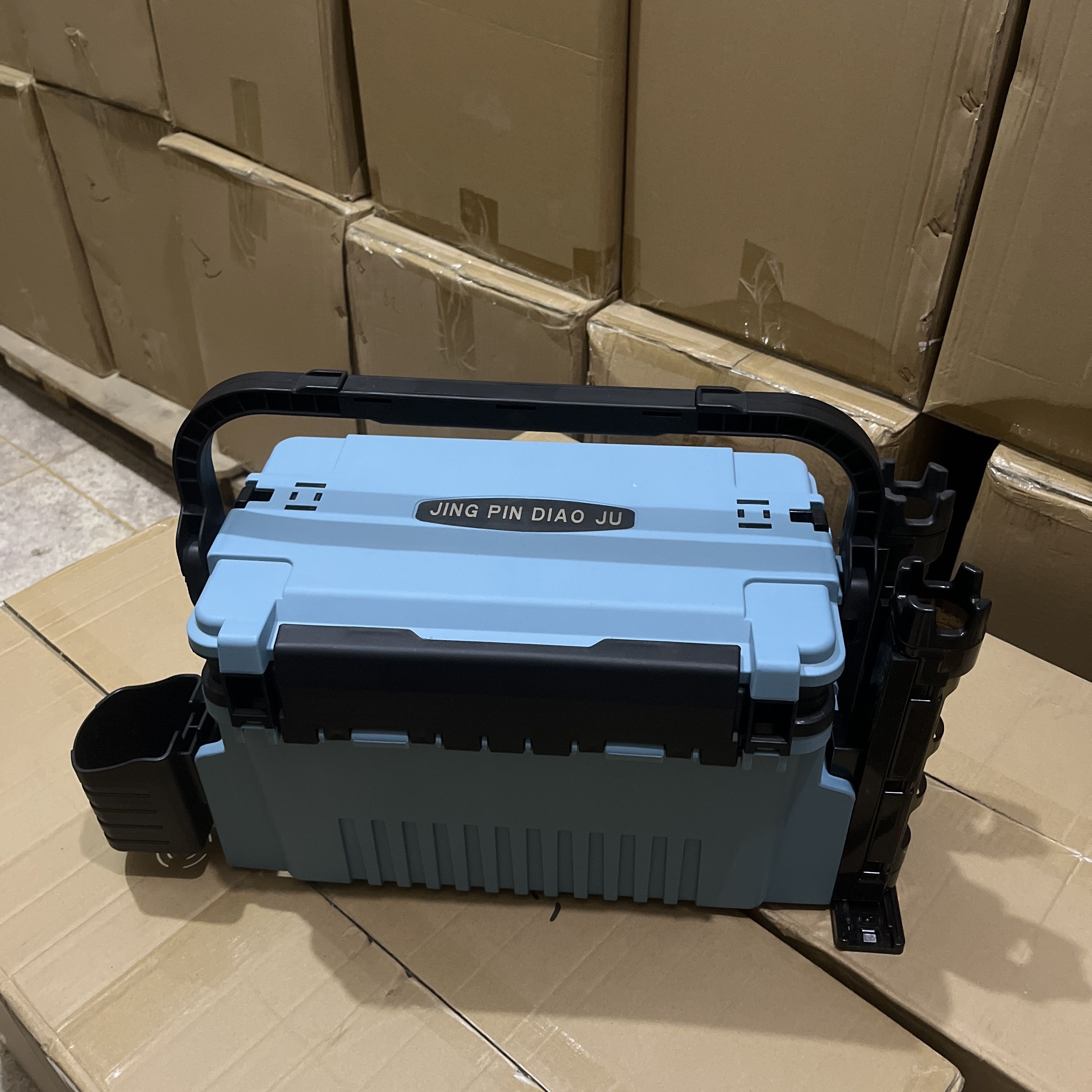(blue large + two poles in a rack)